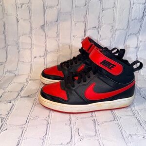 Nike Kids' Grade School Court Borough Mid 2 Shoes